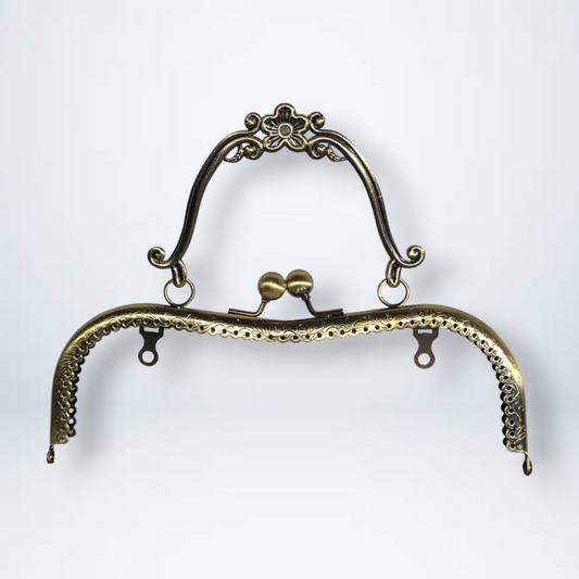 Vintage Metal Frame Handle – Kiss Clasp Closure (22cm)