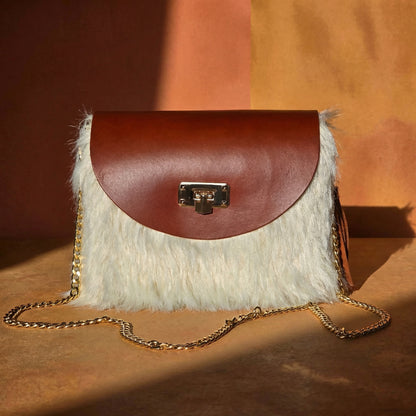 Lykhny Feathered Flap