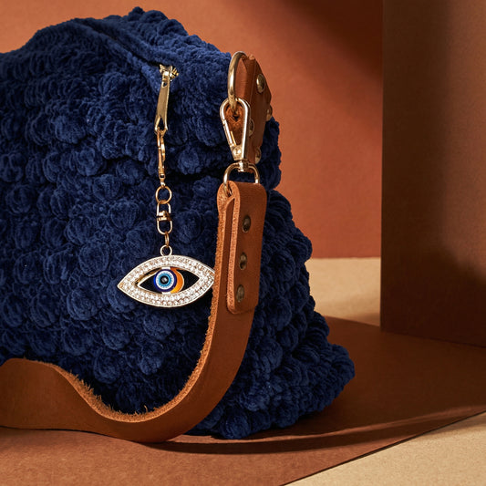 Psyrtskha Velvet Hobo