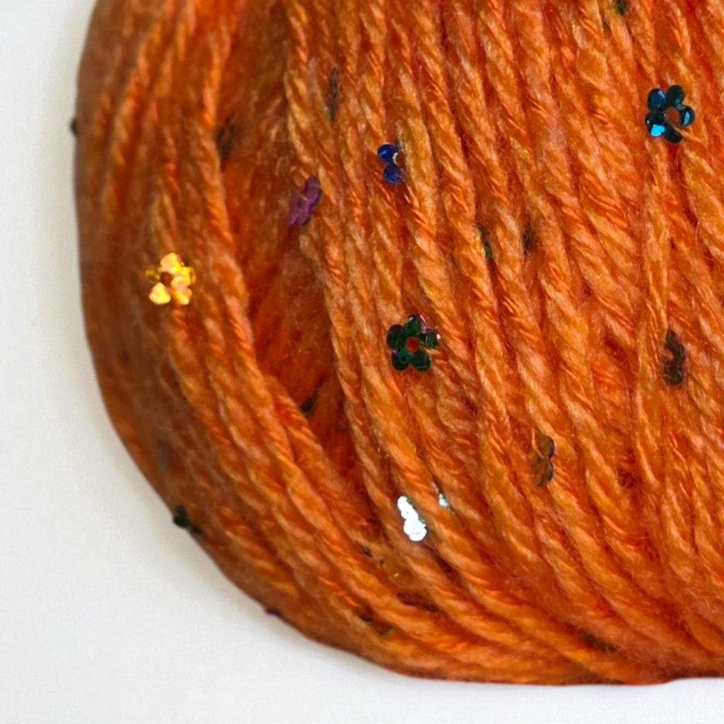 Gala Payet – 94% Acrylic, 6% Sequins Yarn (50g / 125m)