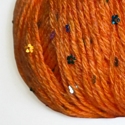 Gala Payet – 94% Acrylic, 6% Sequins Yarn (50g / 125m)