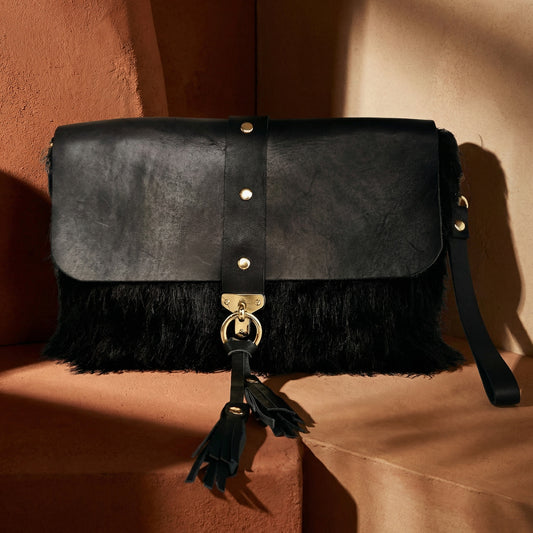 Noir Kuban Clutch
